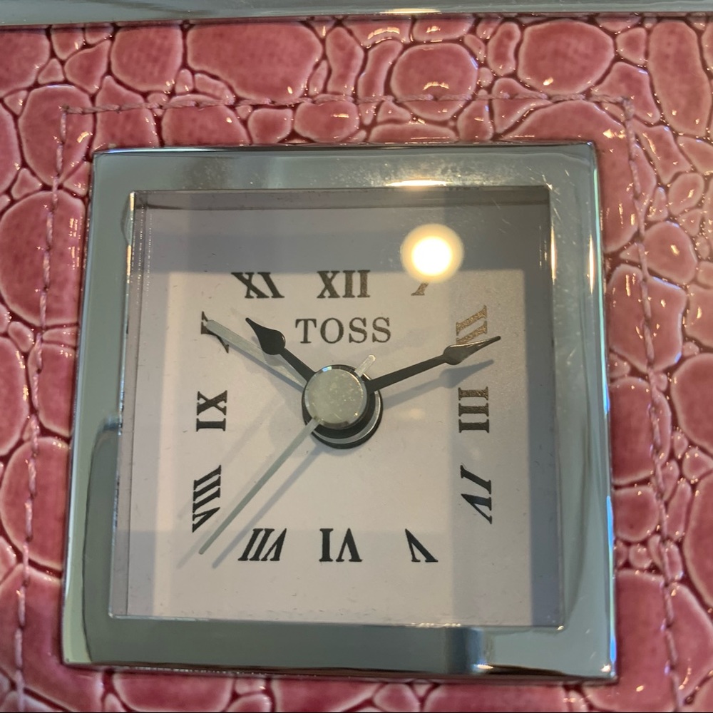 NWT Toss Clock - Picture 7 of 7